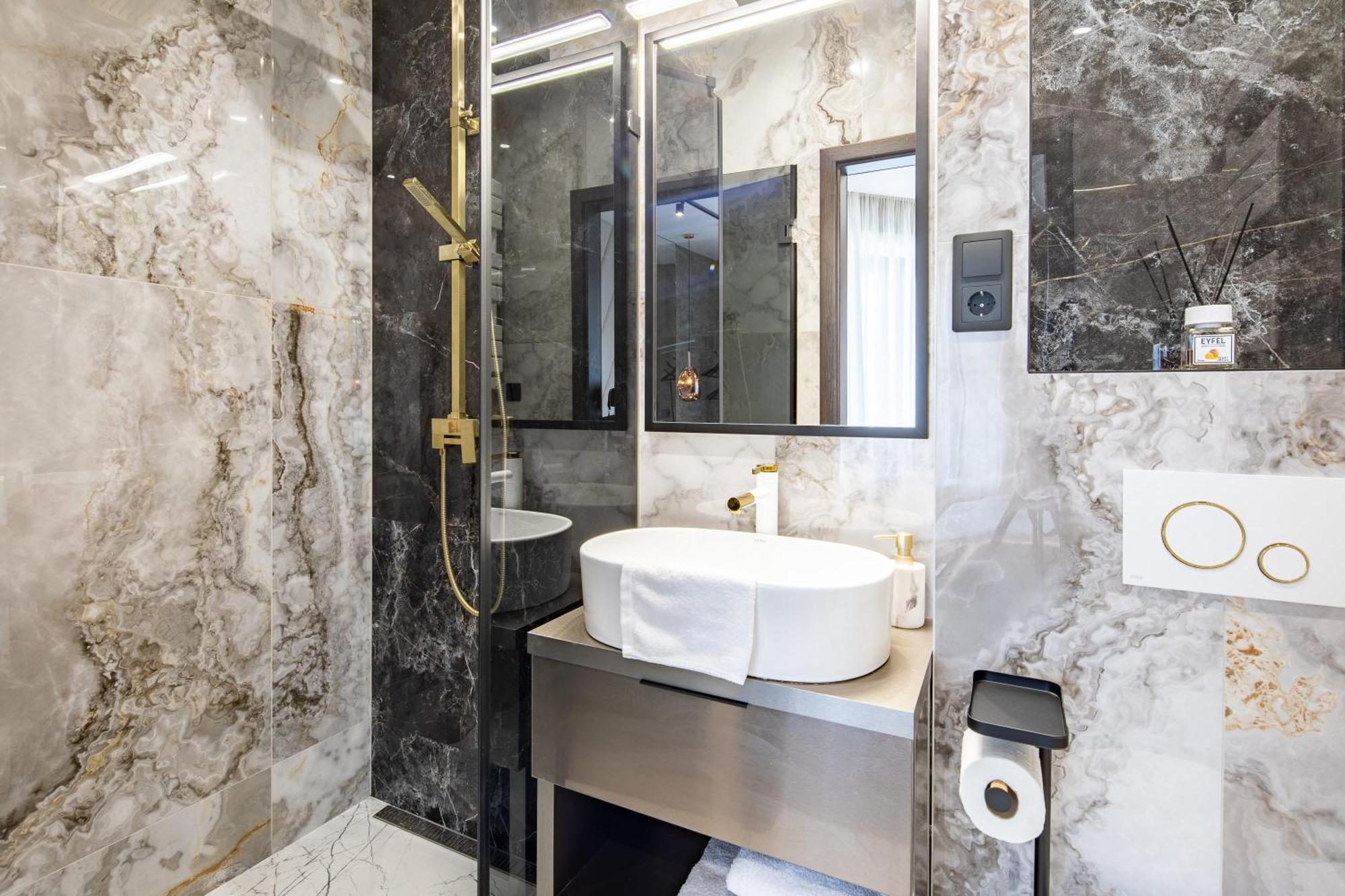 Ultra Central Luxury Budapest Kültér fotó